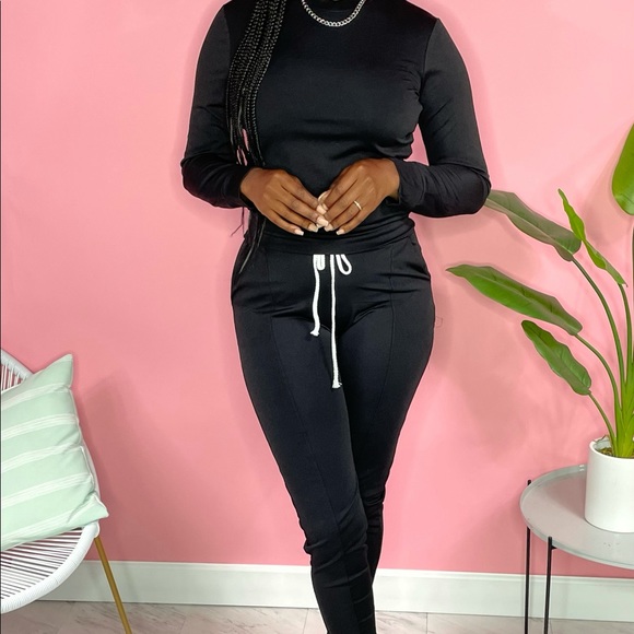 New Stretch tracksuit - Picture 4 of 5